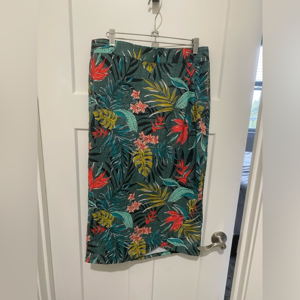 Rip skirt brand…. Great for travel, very lightweight but not see through